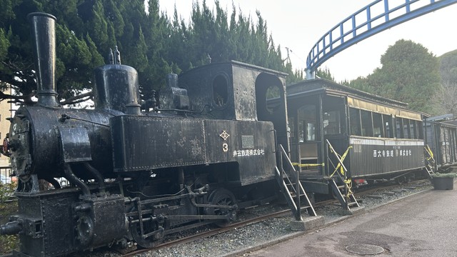 池田動物園に展示中の機関車　経年劣化で客車と貨車を撤去へ　現在の姿は1月20日が最後　岡山