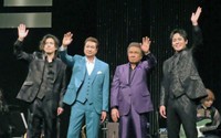 （左から）木村竜蔵、山川豊、鳥羽一郎、木村徹二