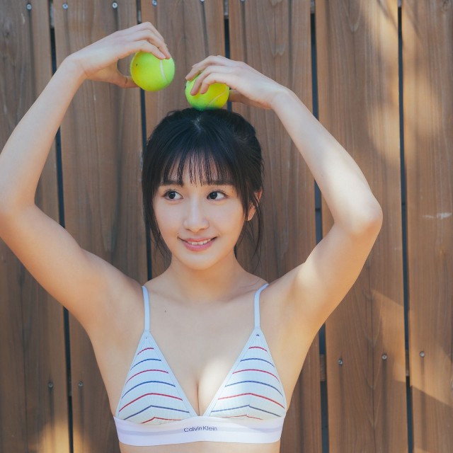 小見山沙空さん　週刊プレイボーイ5ページ掲載＆初デジタル写真集『キュートアグレッション』発売