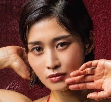 グラビア誌『sabra』第４号に登場した高橋 凛