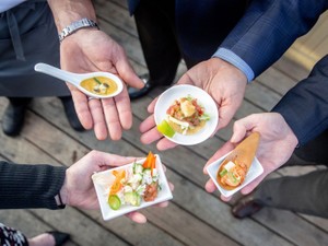 「培養肉のステーキ」実現への道　売り場に並ぶため越えなければならない「山」とは