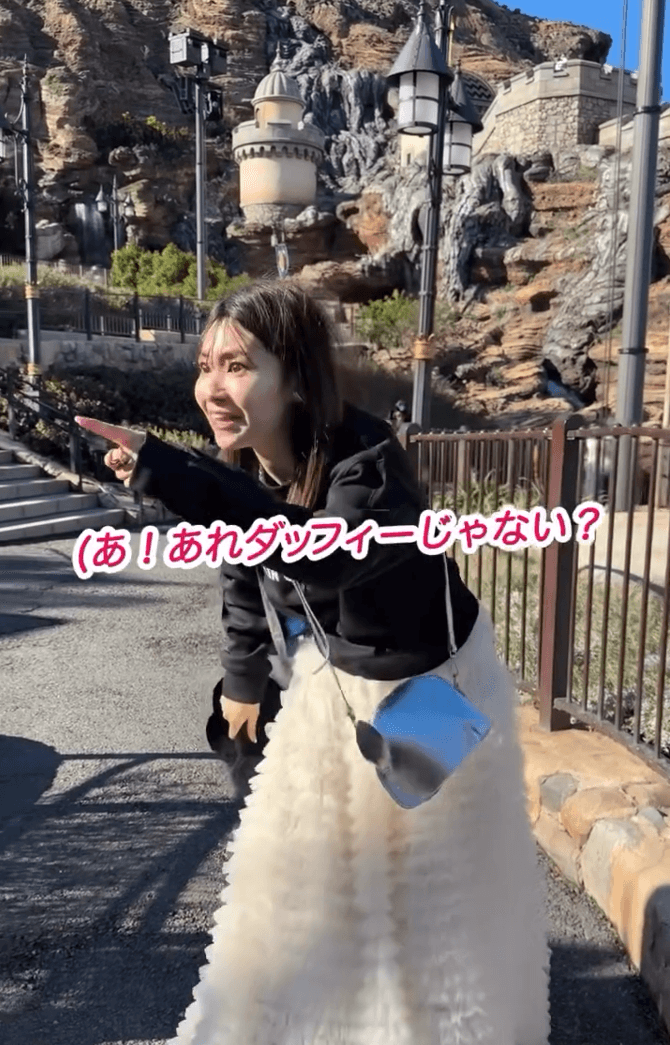 限界寸前から一転、別の楽しみを見つけた場面を再現するNaoさん／Naoさん（@nao70818）提供