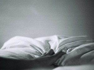 「家、行ってもいい？」真夜中の恋人からのLINEに萎える恋心