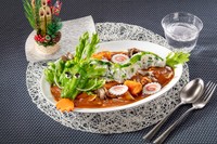 「本格デコの干支ドラゴンカレー」（ハウス食品提供）