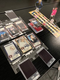 対戦中の様子。アクリルスタンドをすごろくのコマにしても楽しい