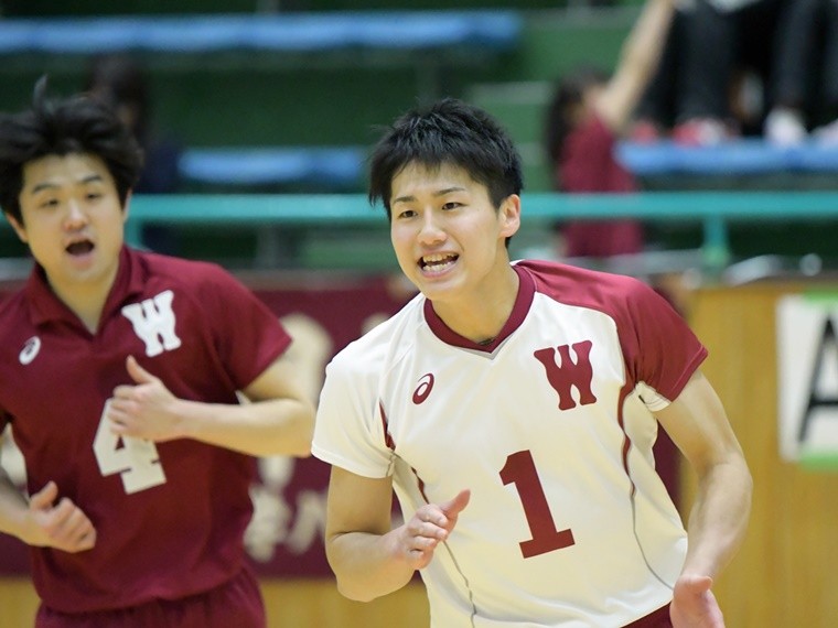 バレー 早稲田の主将 リベロ堀江友裕 仲間と最高の笑顔でインカレ3連覇を 4years 学生スポーツ