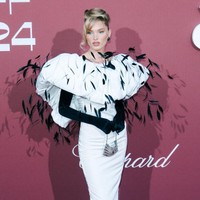 　エルザ・ホスク