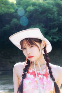 『CANDY TUNE 村川緋杏1st写真集（仮）』（宝島社）