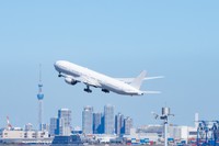 日本に住む富裕層の5人に1人が「海外移住を検討している」と回答 ※画像はイメージです（maruboland/stock.adobe.com/）