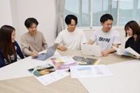 番田芋の知名度アップに向け今後の活動を話し合う学生