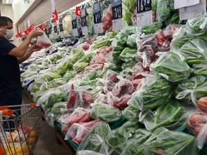 驚きの気前の良さ　トルコの「新型コロナ対策」謎に迫る