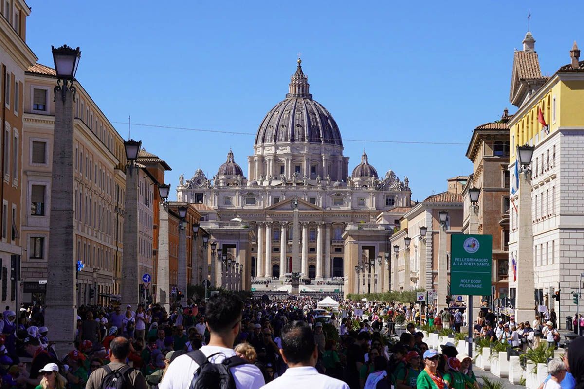 永遠の都ローマへ 少年使節たちに思いはせ、白ワインに舌鼓（イタリア