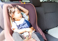 少しの時間でも車内に子どもを残さないで！※画像はイメージです（Qiteng T/stock.adobe.com）