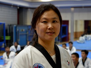 テコンドーでつながる　小さな街の「世界」