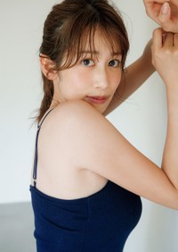「週プレ」に登場した中川安奈アナ©菊地泰久／集英社
