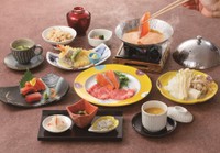 「サイモン」とオリーブ牛 雲丹出汁しゃぶしゃぶ膳　JR四国提供