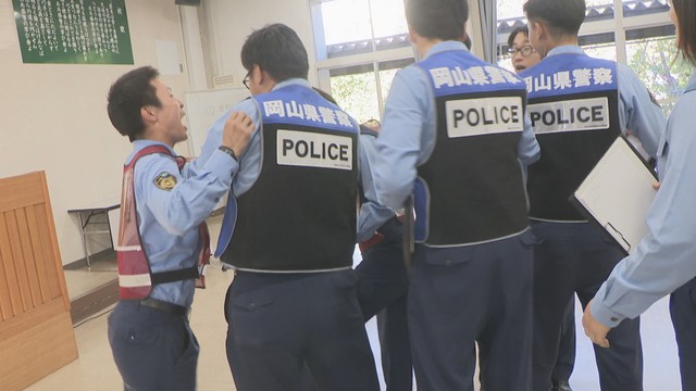 岡山県警と児童相談所による訓練
