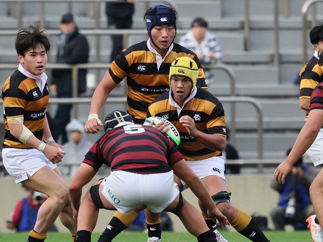 ラグビー - 慶應義塾大は早慶戦でルーキー5人が先発 「花園」連覇の