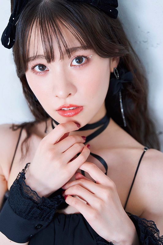 ウマ娘｣声優 遠野ひかる 大胆初写真集「ハツヨイ」初恋のピュアさとドキッとする大人の魅力｜よろず〜ニュース