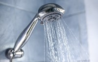 水をかぶってビチョビチョになるのを防ぐため！※画像はイメージです（eshana_blue/stock.adobe.com）