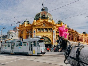 離れざるをえなかった夢の世界。世界が元に戻ったら、伝えたい気持ち