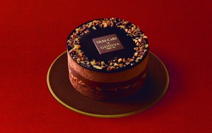 ローソン800円高級スイーツを商品部に取材！　コラボ商品へのこだわりとは