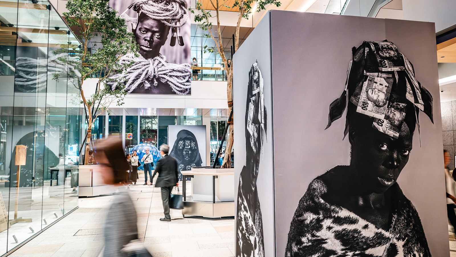 八重洲、日本橋、京橋、銀座エリアで写真フェスティバル<br>「T3 PHOTO FESTIVAL TOKYO 2026」が開催中。<br>国内外で話題の写真作品に出会える！