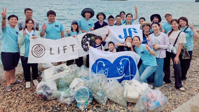 小豆島でのビーチクリーン活動　NPO法人クリーンオーシャンアンサンブル提供