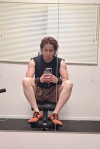 筋トレを決意した松本さん／松本拓馬さん（@ takuma_matsumoto_）提供