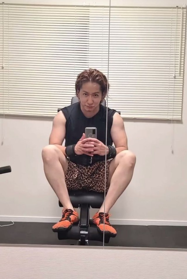 筋トレを決意した松本さん／松本拓馬さん（@ takuma_matsumoto_）提供