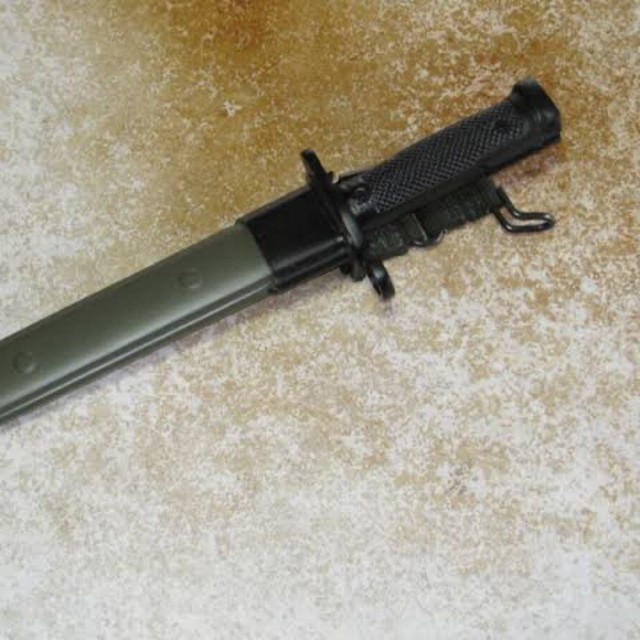 防衛大時代に使った銃剣／はじめさん（@hajime20250823）提供