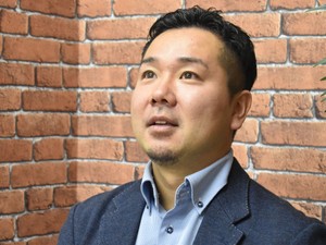 コスパで計れないコミュニケーション、原点は諦めなかった両親　尾中友哉さんの考え