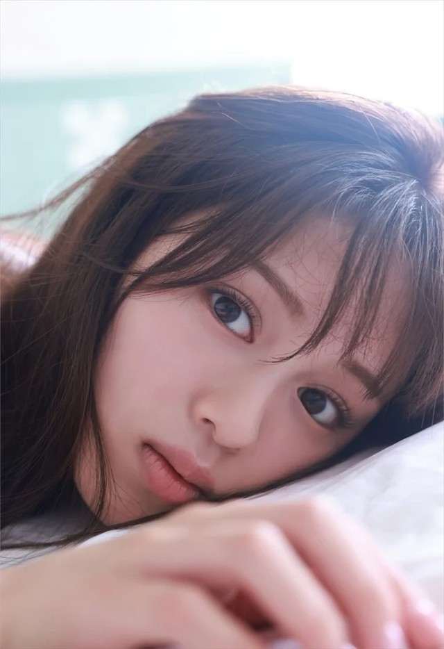 デジタル限定 絵森彩写真集『光彩』公開カット