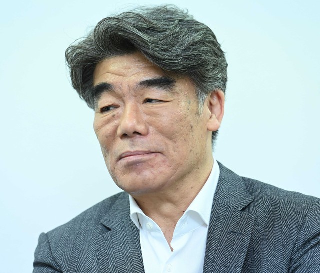 村田雄浩
