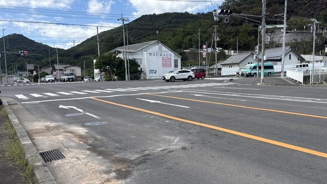 事故があった市道交差点　高松市西ハゼ町