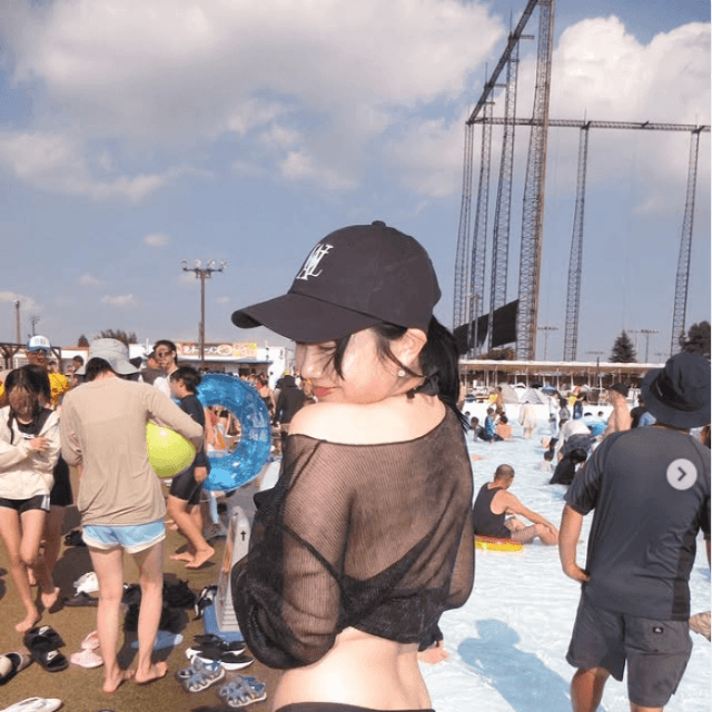 日沖りほさんのインスタグラム（＠riho_okumura_official）より
