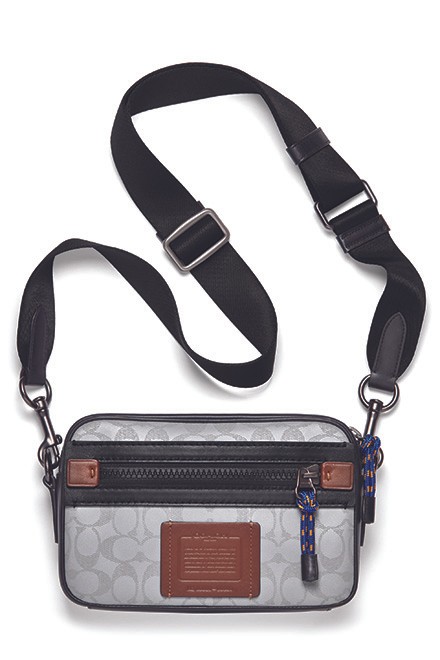  440_79048_JIMBM_SIGNATURE ACADEMY CROSSBODY-CMYK-HR300