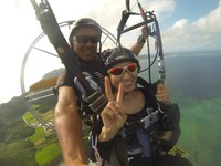 沖縄・久米島でパラグライダーに挑戦（写真提供=ブルーフィールド久米島）