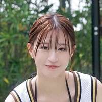 「週刊SPA!」2025年12月9日発売号に登場した上西怜＝撮影：中山雅史、ヘアメイク：進藤澪燿子、スタイリング：米丸友子