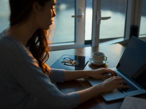 リモートワークで開花した自分のだらしなさ。「公」と「私」の境界線