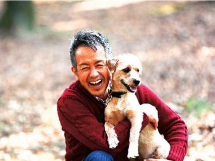 宮本亜門さんが精一杯の愛情を注ぐ犬ビート