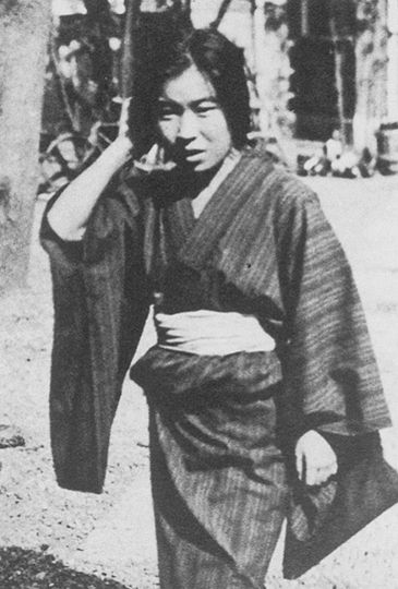 四谷警察署で撮影された金子文子（ウィキメディア・コモンズより）
