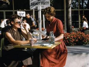 私という輪郭を描く「最も外側の内面」としてのモダンガール論