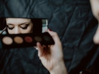 私は自分の顔が嫌いじゃないし好きでもない。今はそれでいい気がする