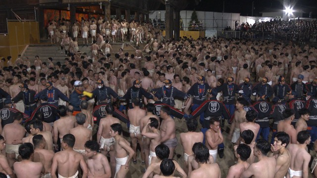 【続報】はだか祭りで知られる「西大寺会陽」参加者6人搬送うち3人が意識不明の重体　岡山