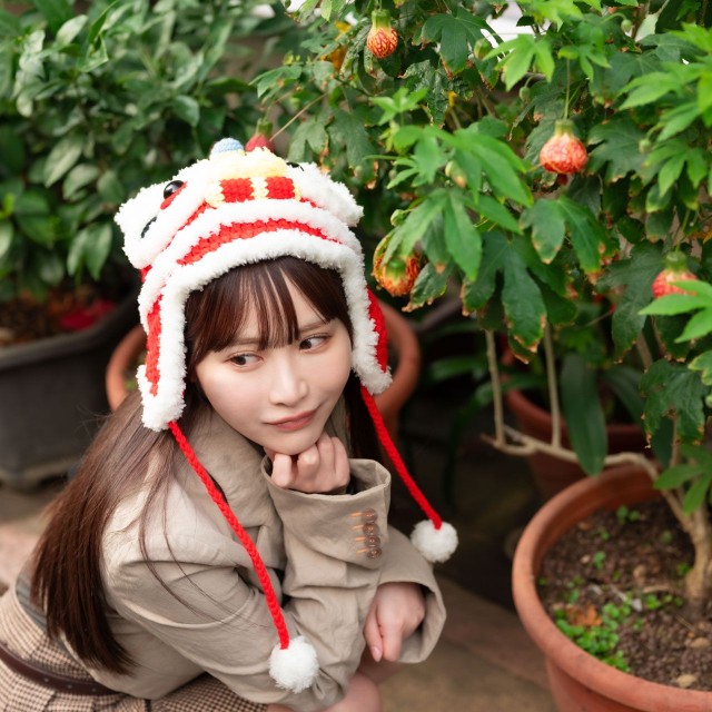 小野六花 デビュー6周年記念のPOD写真集『6'』（ロクダッシュ）