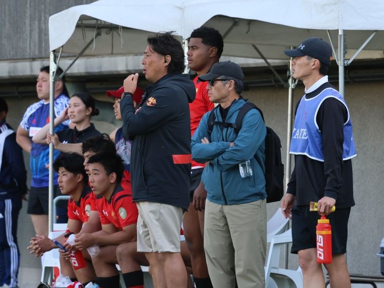 ラグビー - メンバーの半数を新入生で臨んだ東日本大学セブンズ 優勝に