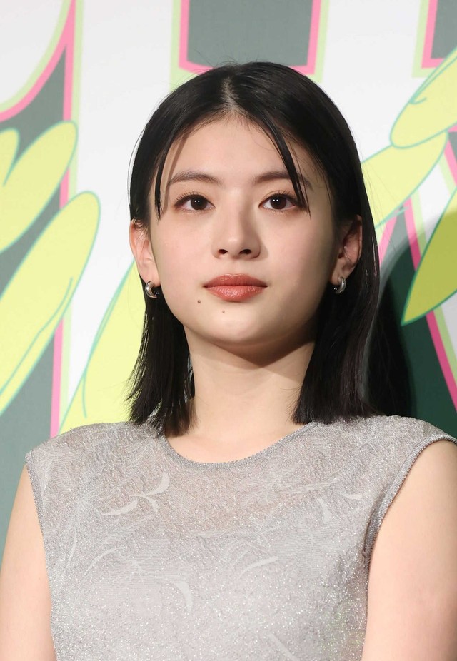 出口夏希