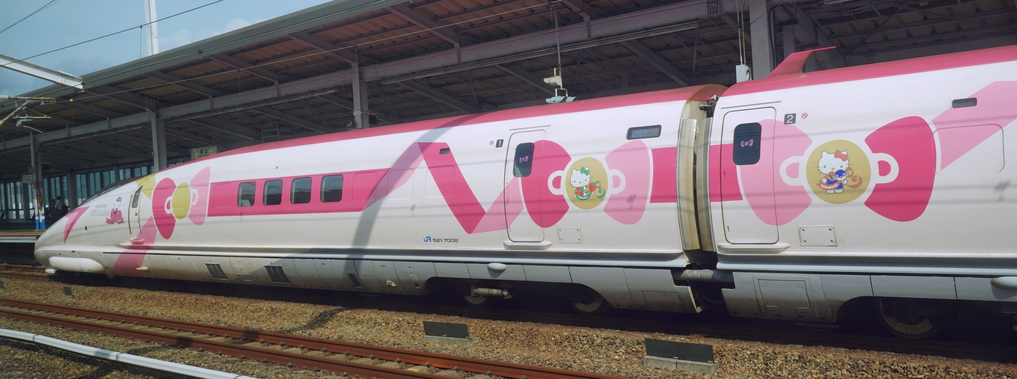 え、終わっちゃうの！？」ハローキティ新幹線、2026年春に運行終了
