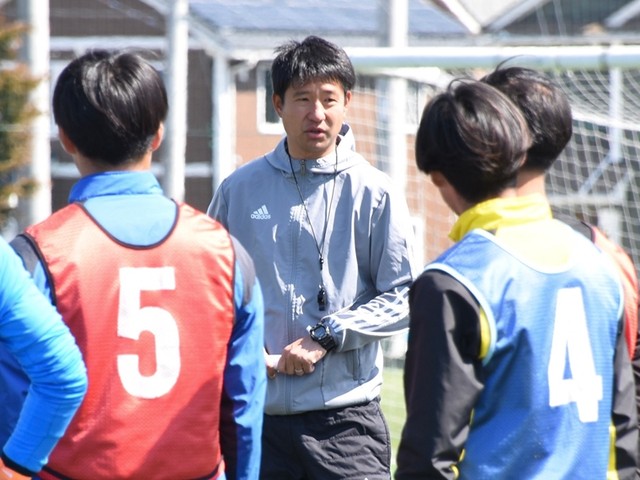 サッカー - 流通経済大・根本健太 大学で急成長を遂げたセンターバック